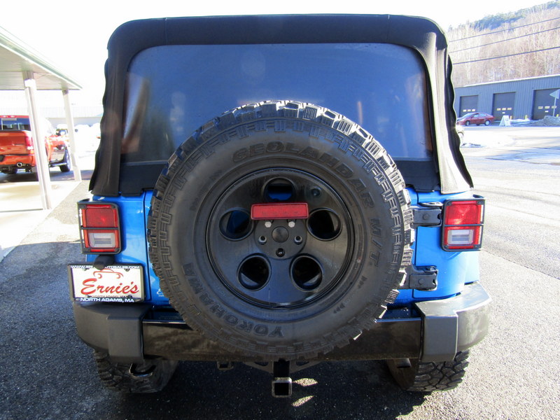 2015 Jeep Wrangler Unlimited Sahara - Photo 7