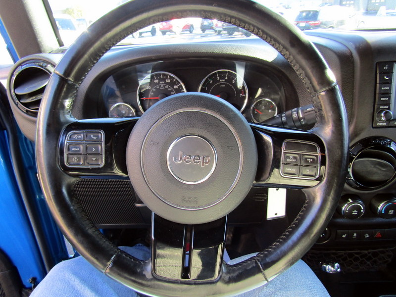 2015 Jeep Wrangler Unlimited Sahara - Photo 21