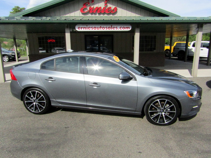 2018 Volvo S60 T5 AWD Dynamic's photo